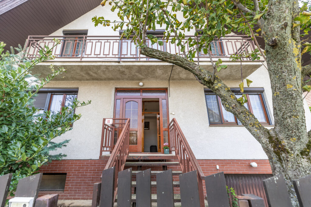 rodinny dom na predaj jarovce